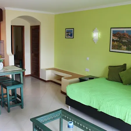 Xavilla 5 * Албуфейра